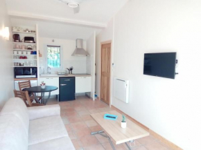 GREOUX LES BAINS Maisonette avec terasse de 30 m2 et parking privé